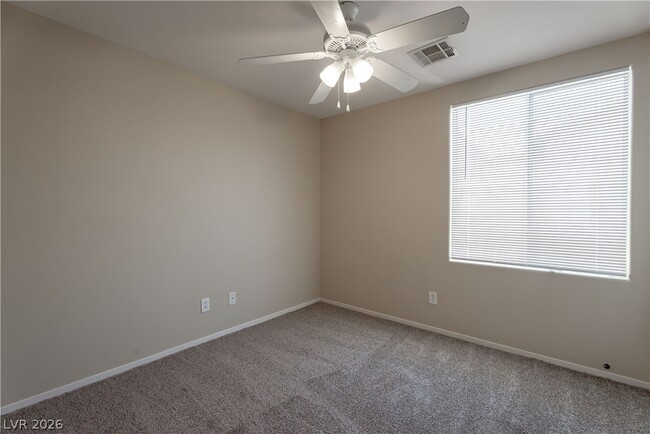 Building Photo - 944 Saffex Rose Ave