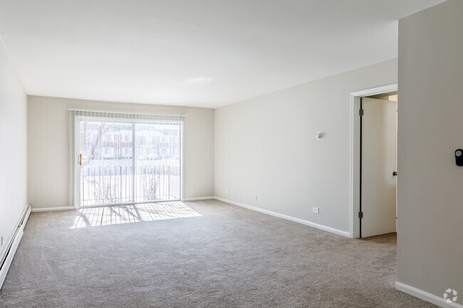 1BR, 1BA - Living/Dining