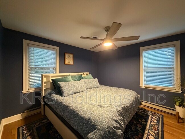 Photo - 907 Philpotts Rd