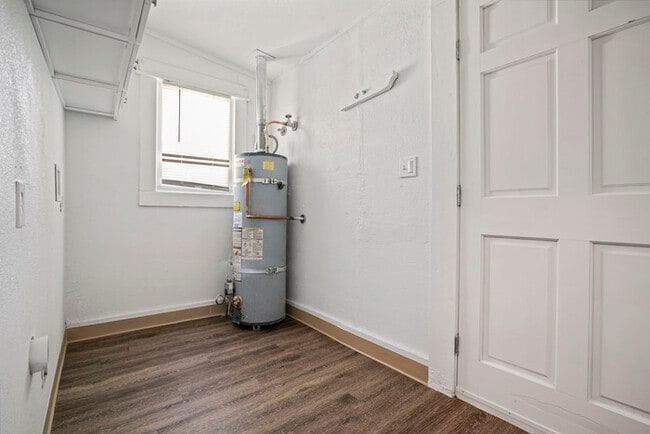 Photo - Charming 3 Bedroom Home Near Broadway | Spacious Layout | Prime Sacramento Location