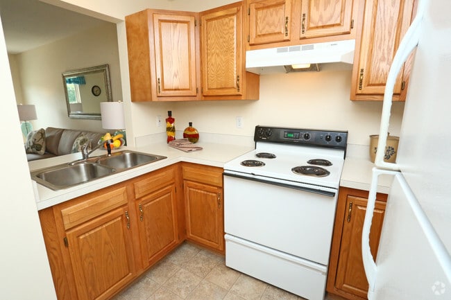 Photo - Eaglestone Village