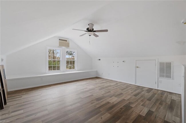 Photo - 2140 Cedar Rd