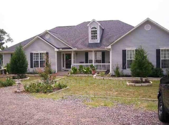 Photo - 162 Mamie Black Rd House