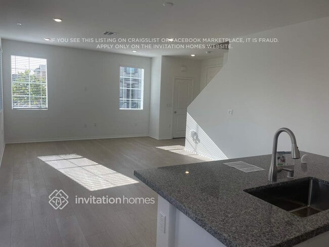 Photo - 2447 Gunner Ridge Way