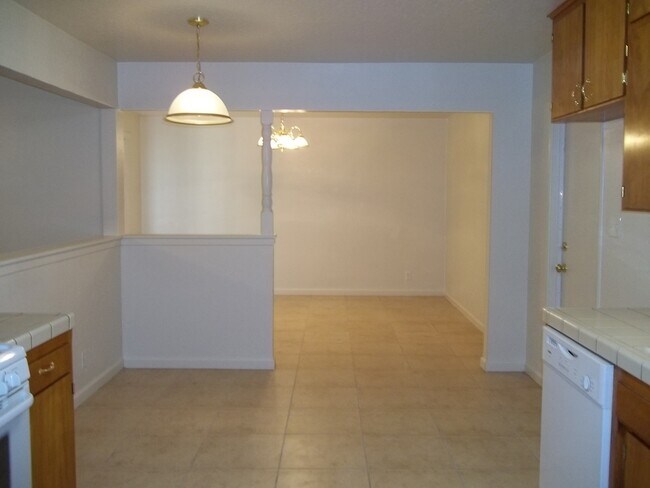 Photo - Nice and updated 3 bedroom home offering n...
