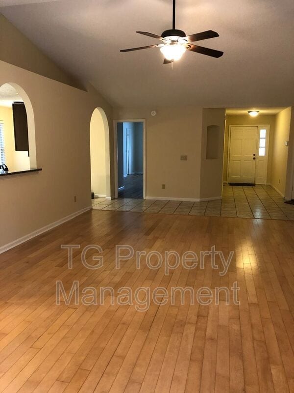 Photo - 12910 Forest Glen Ct S