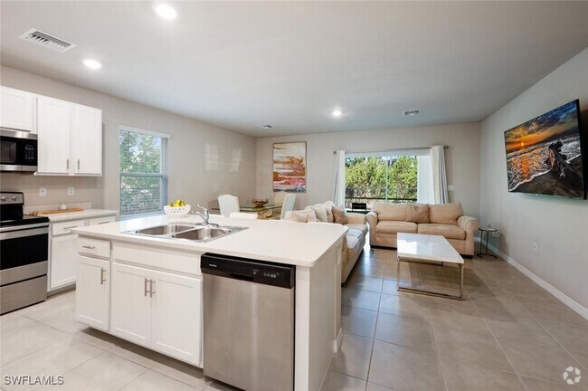Building Photo - 15201 Wildflower Cir Rental