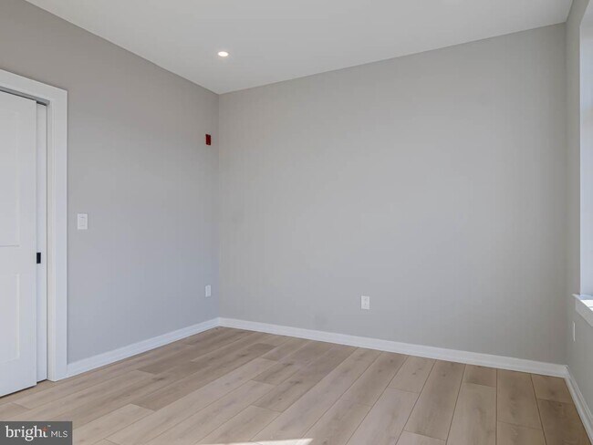 Photo - 769 S 10th St