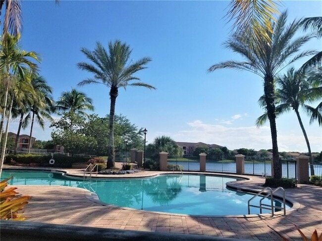 Building Photo - 4506 SW 160th Ave Unit 1138