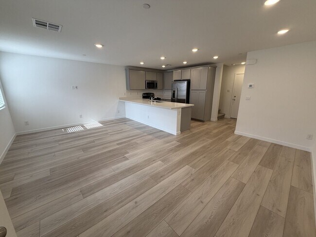 Photo - IMMACULATE 3-BEDROOM, 2.5 BATH TOWNHOME