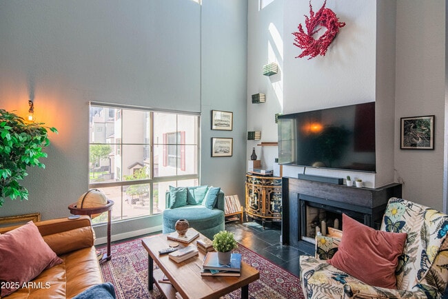 Photo - 100 E Fillmore St