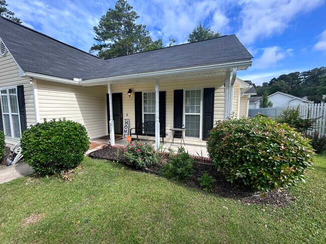 Photo - 317 Jaybird Ln