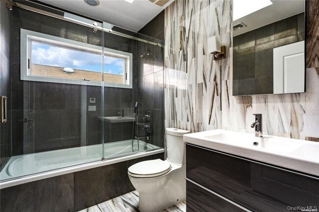 Photo - 225 E Walnut St Unit 1