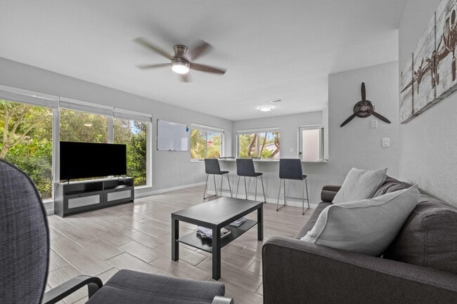 Photo - 1007 NE 9th Ct Townhome