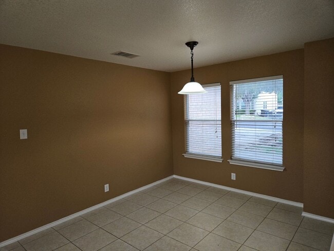 Photo - Kestrel Lane