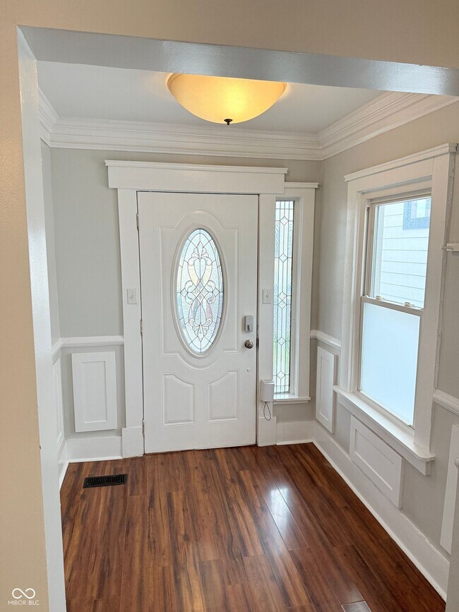 Photo - 1135 Spann Ave