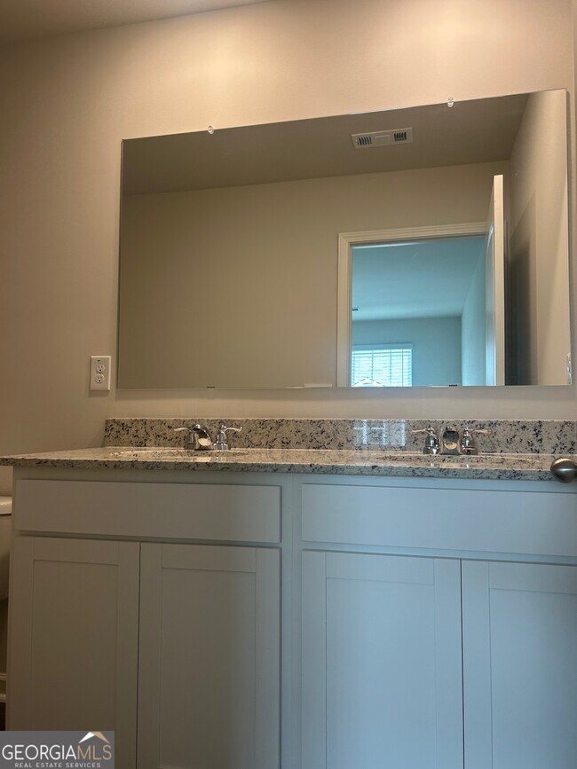 Photo - 1005 N 2nd Ave NW