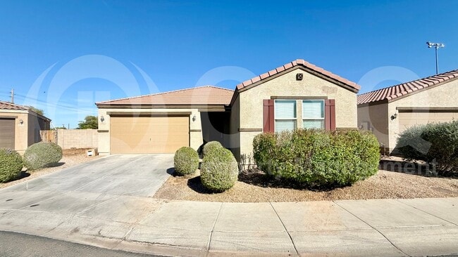 Building Photo - 5215 S 18th Pl