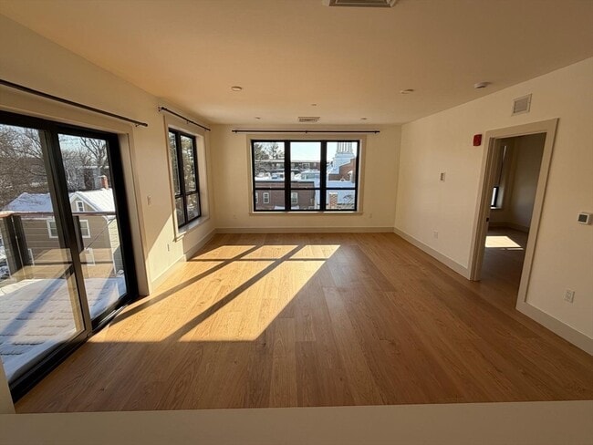 Photo - 1025 Massachusetts Ave Unit 302