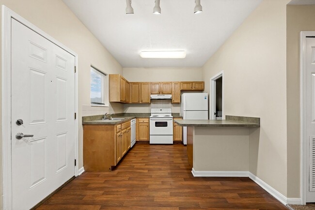 Tremont Pointe Apartments