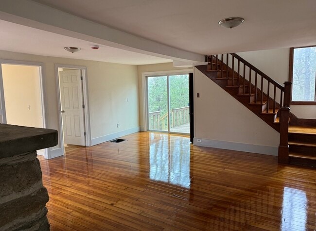 Photo - 300 Amherst Rd