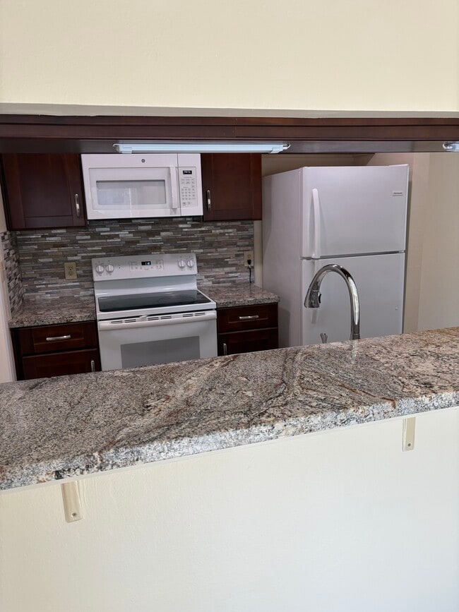 Photo - 22462 Salem Ave Unit Salem triplex