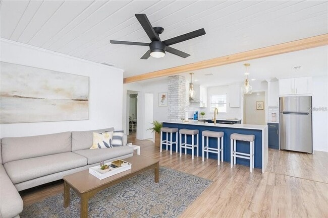 Photo - 1221 E Ida St