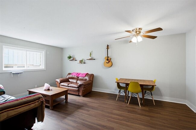 Photo - 3815 Guadalupe St Unidad 208