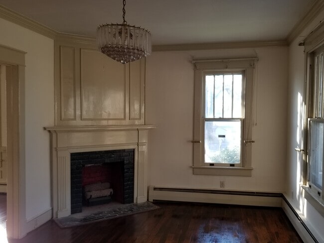 Photo - 318 S Dyer St