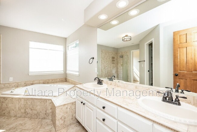 Photo - 1825 Starstone Ct
