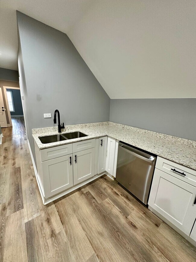 Photo - 2713 W Gladys Ave Unit 3