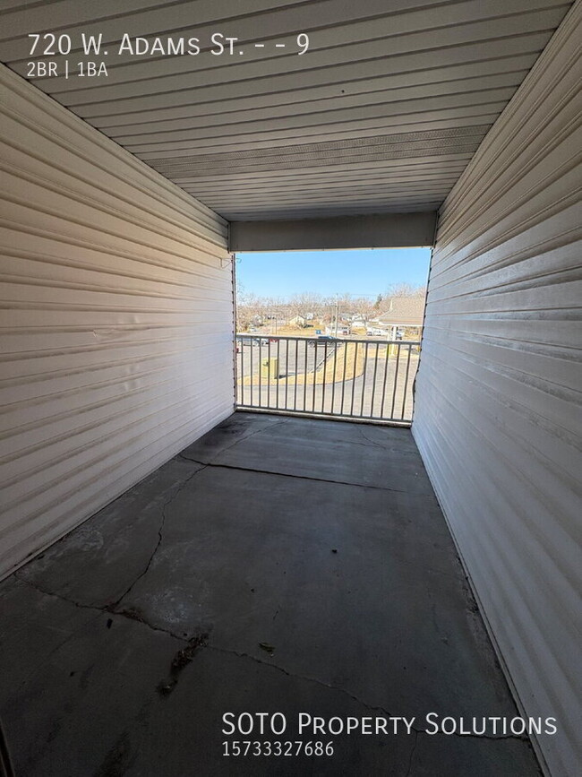 Photo - 720 W Adams St Unit 9