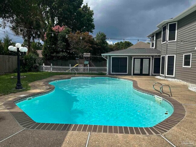 Photo - 6521 El Presideo