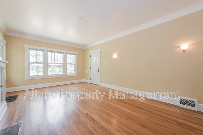 Photo - 751 Vine St