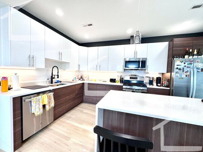 Photo - BEAUTIFUL BRAND NEW 4 BED 2 BATH IN BROOKLINE!!!!!