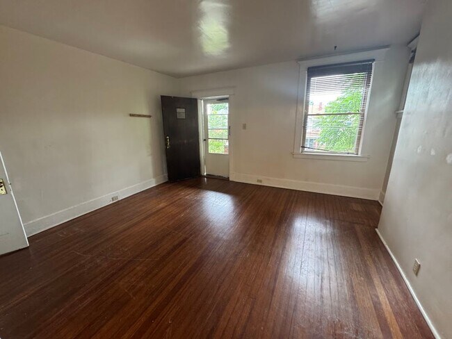 Photo - 2309 Eldridge St Unidad 1st