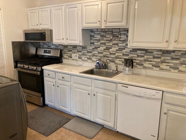 Photo - 12711 Gordon Blvd Unidad #82