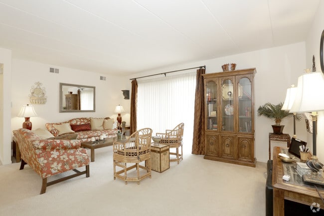 2 Bedroom - Living Room