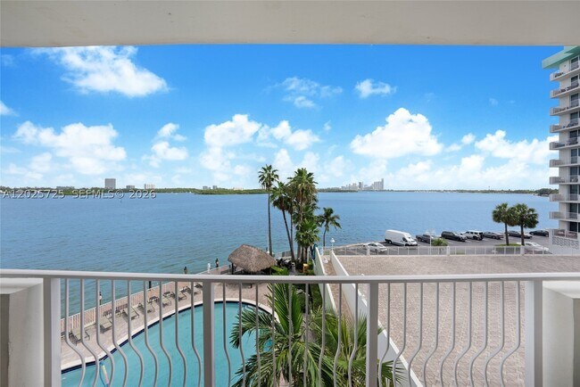 Photo - 10350 W Bay Harbor Dr Unit 4R