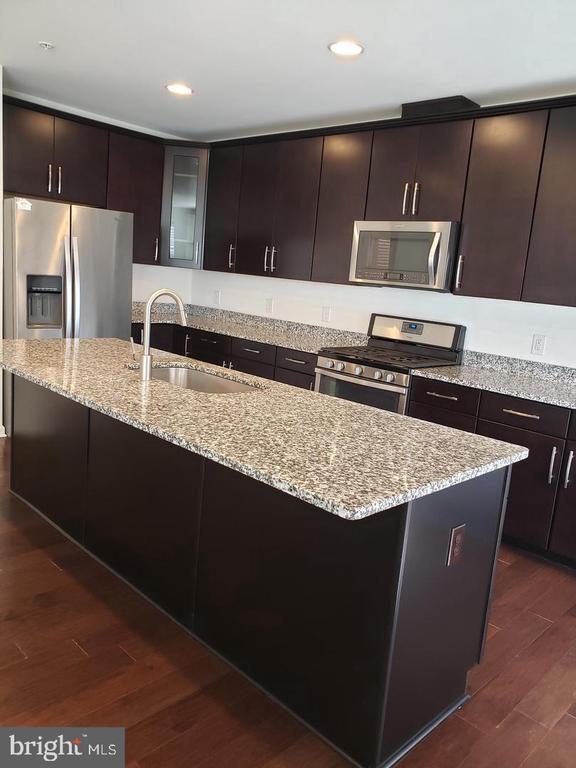 Photo - 16900 Porters Inn Dr