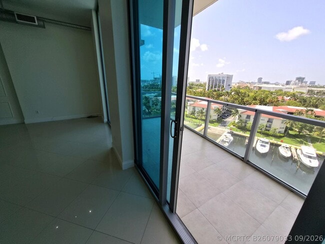 Photo - 3029 NE 188th St Unit 805
