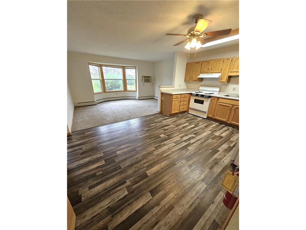 Photo - 23110 347 St