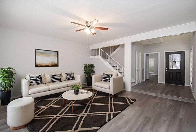 Photo - 201 Vanderpool Ln Unidad 113