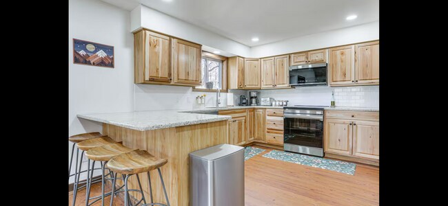 Photo - 2206 Chatham Ct