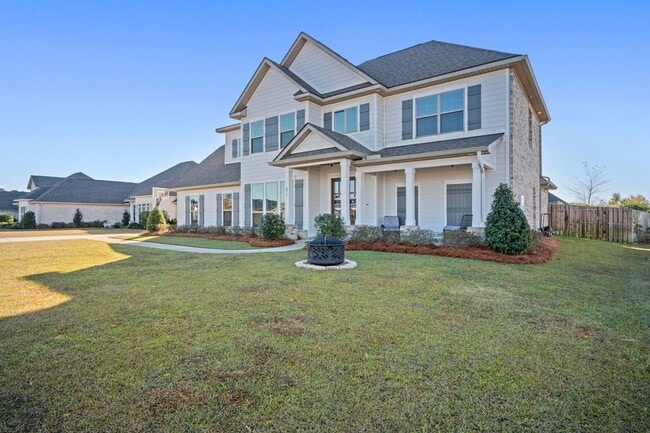 Photo - 5/3.5 TRULAND BUILT BEAUTY!