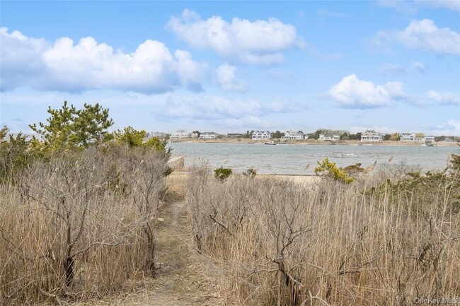 Photo - 274 Dune Rd Unit 9