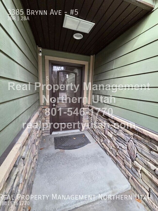 Photo - 3385 S Brynn Ave Unit #5