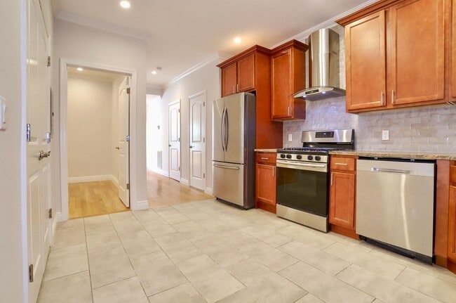 Photo - 106 Poplar St Unit 1
