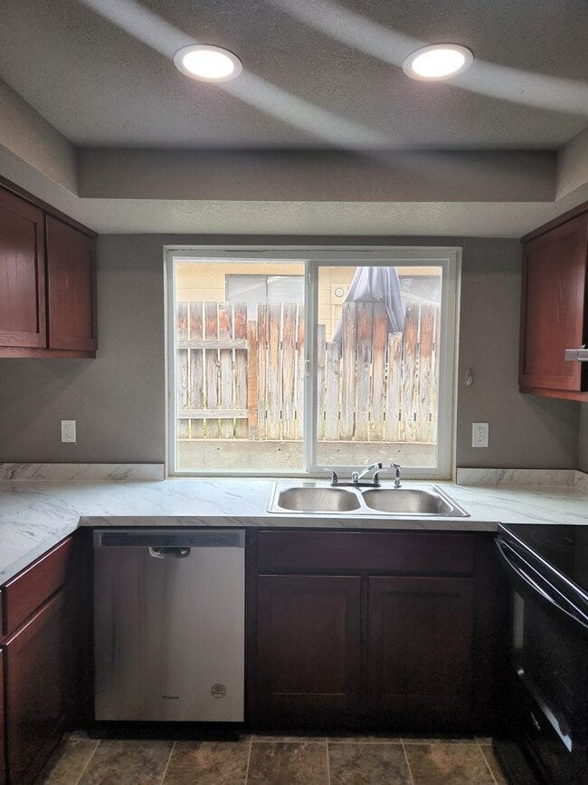 1218 S 41st Ave Unit n1218 b