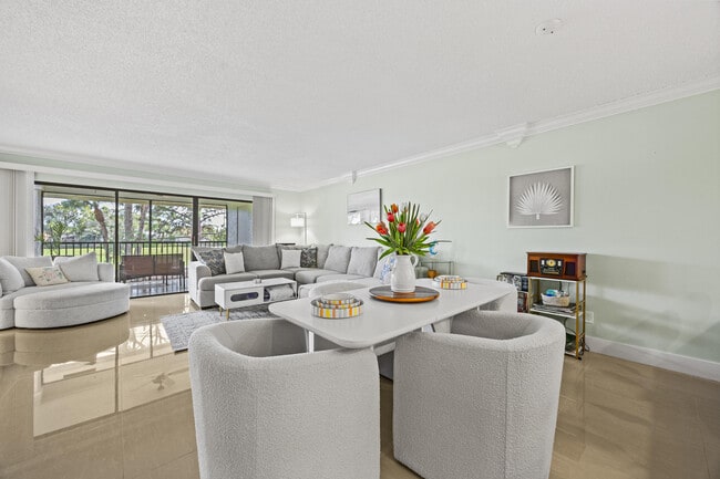 Photo - 12926 Briarlake Dr Unit 201